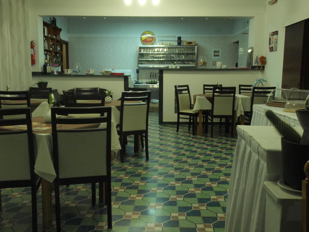 Serifos Beach Hotel Livadi  Extérieur photo