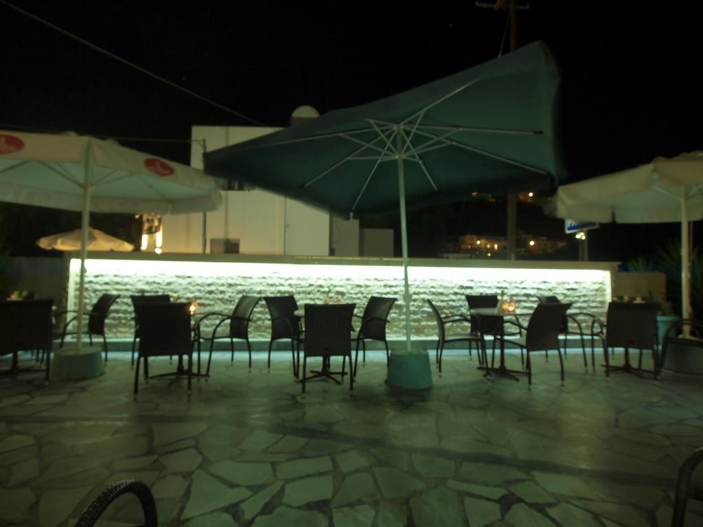 Serifos Beach Hotel Livadi  Extérieur photo