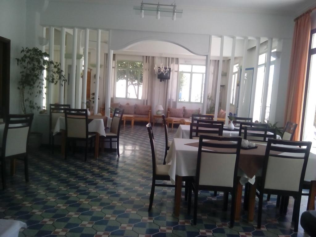 Serifos Beach Hotel Livadi  Extérieur photo