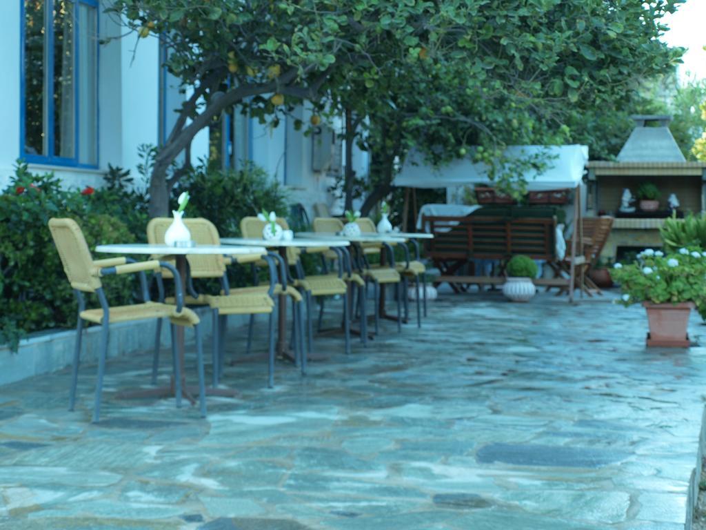 Serifos Beach Hotel Livadi  Extérieur photo